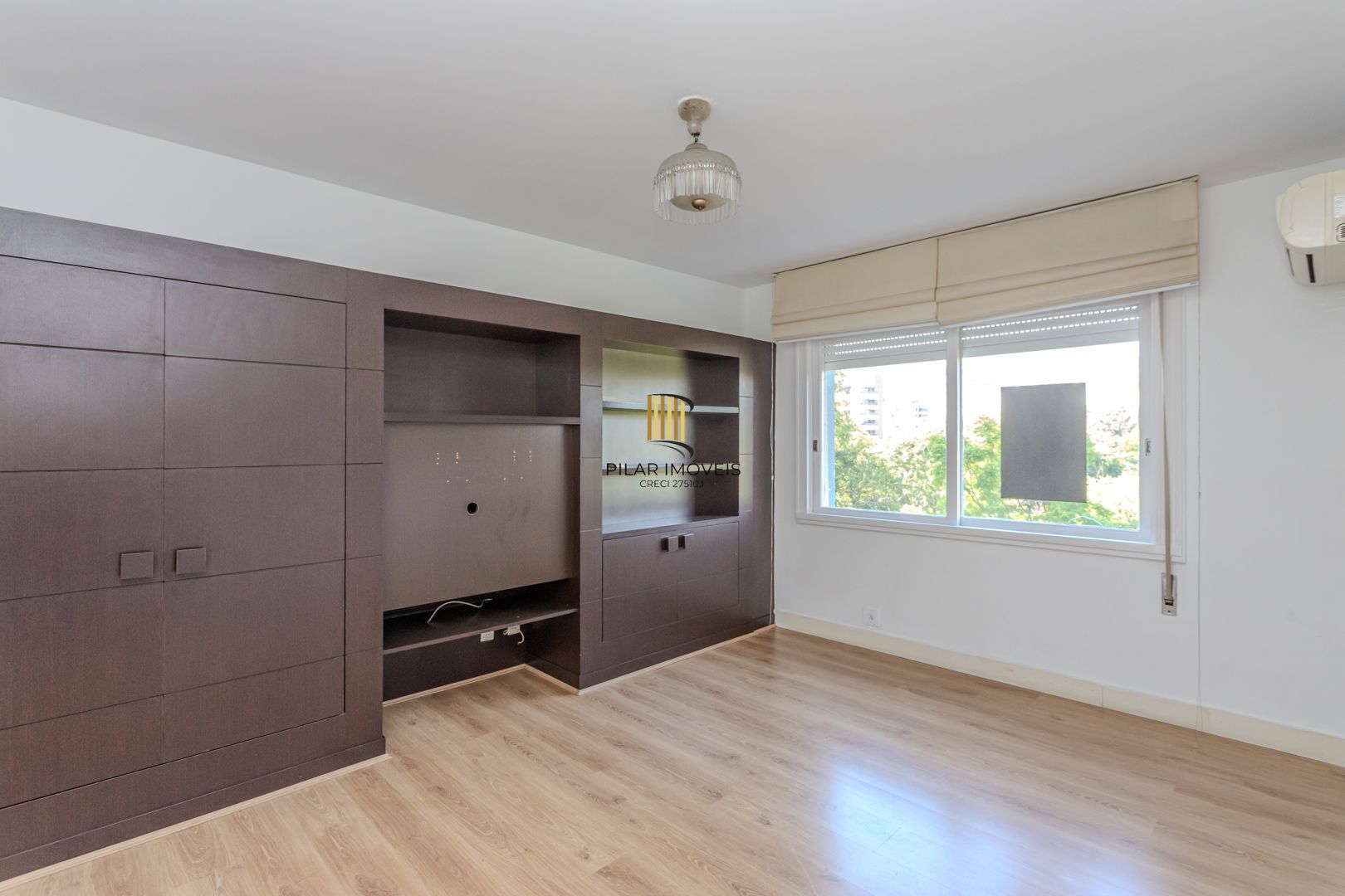 Apartamento no Moinhos de Vento de 3 dormitórios vaga e infra DESOCUPADO