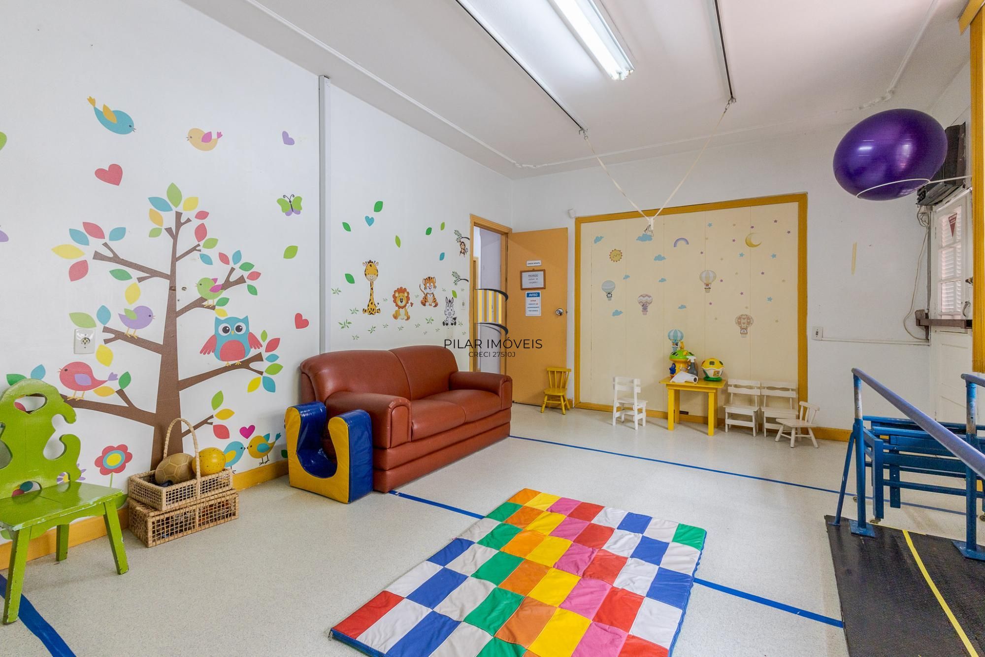 Prédio Comercial no bairro Rio Branco com 912m²