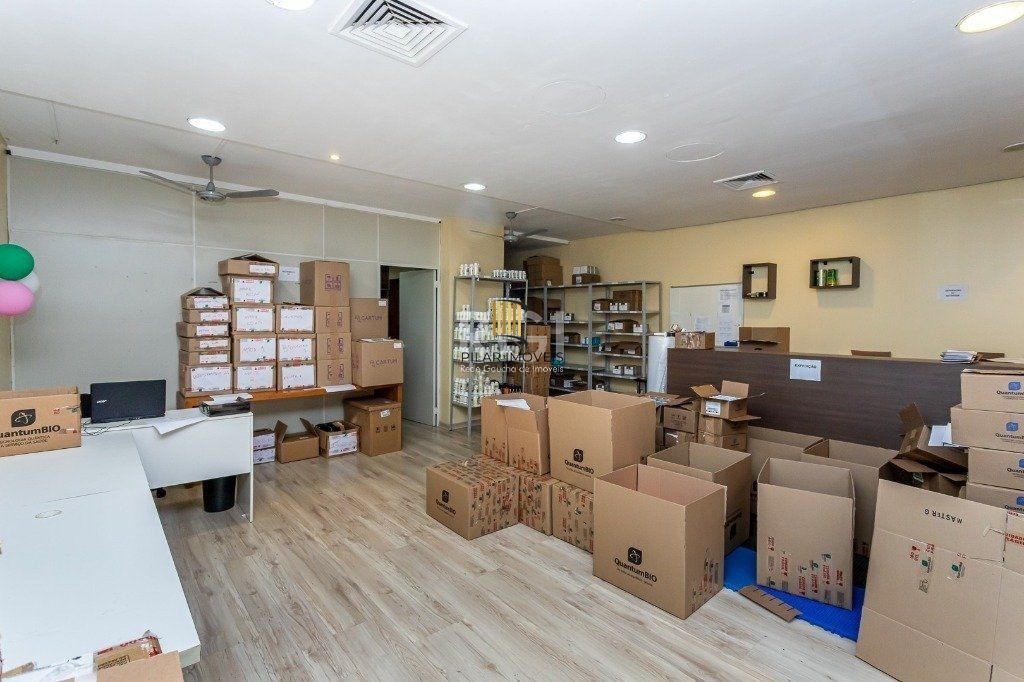 Loja Comercial na Av Cristóvão Colombo