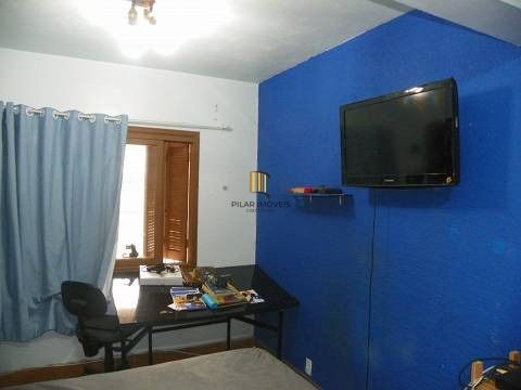 Casa 5 dormitórios no bairro Menino Deus