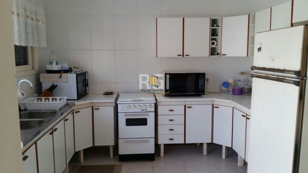 Casa 3 dormitórios no bairro Atlântida Sul