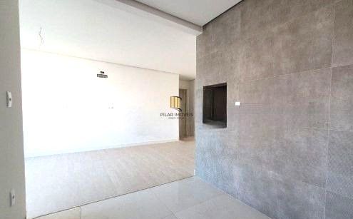 Apartamento no Passo D'areia de 2 dormitórios e 2 vagas DESOCUPADO