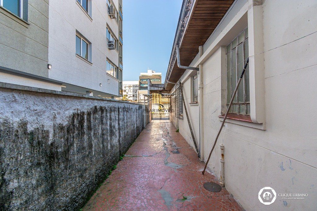 Casa para Venda de 3 dormitórios, Petrópolis