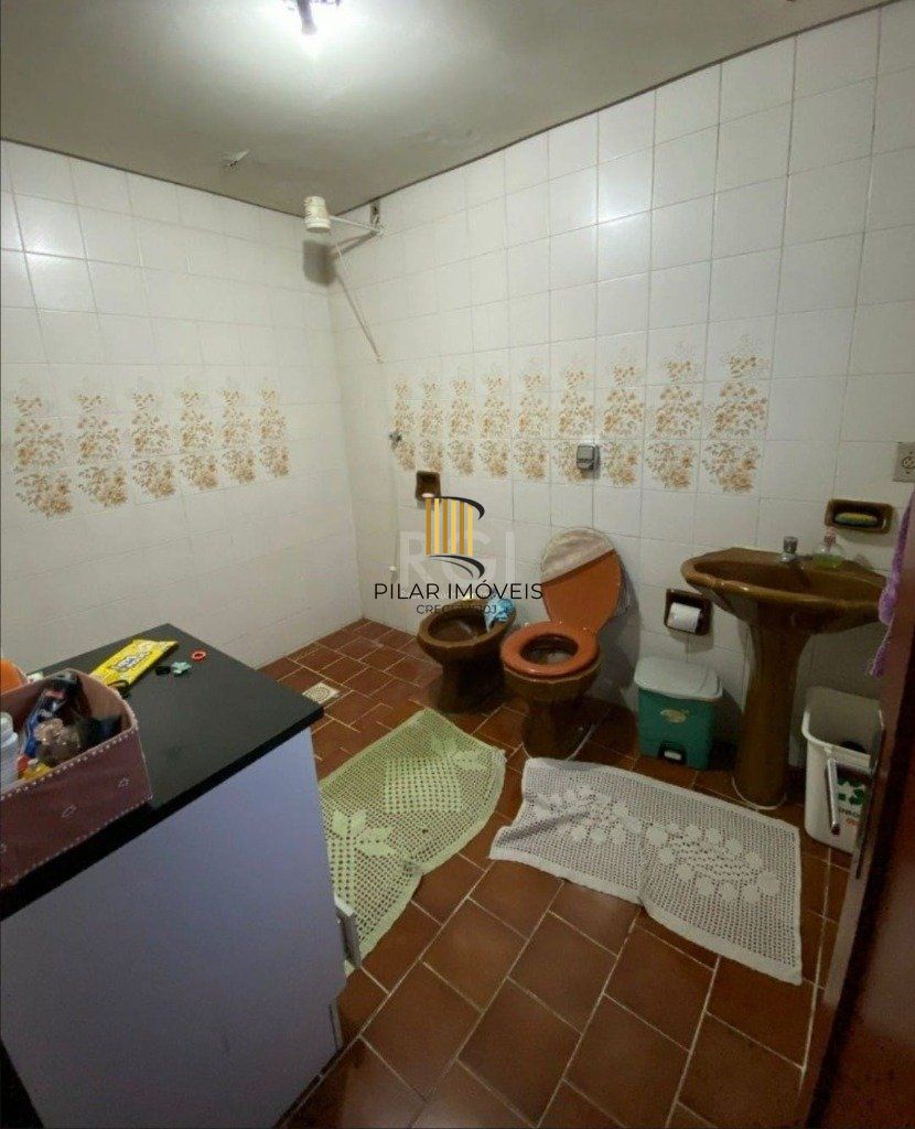 Casa 4 Dormitório(s) Bairro Centro