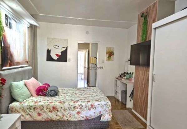 Casa sobrado no Passo D'areia de 3 dormitórios e vaga