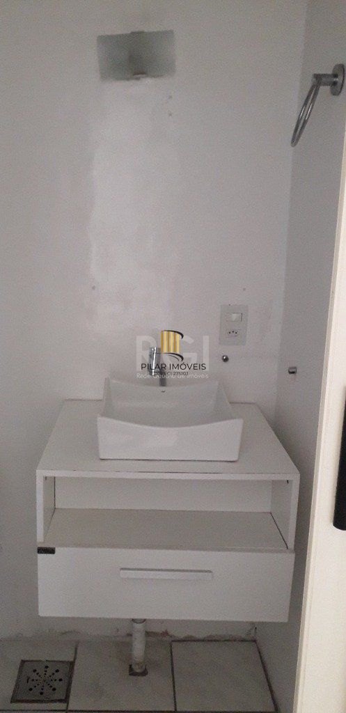 Apartamento para Venda - 36.72m², 1 dormitório, Partenon