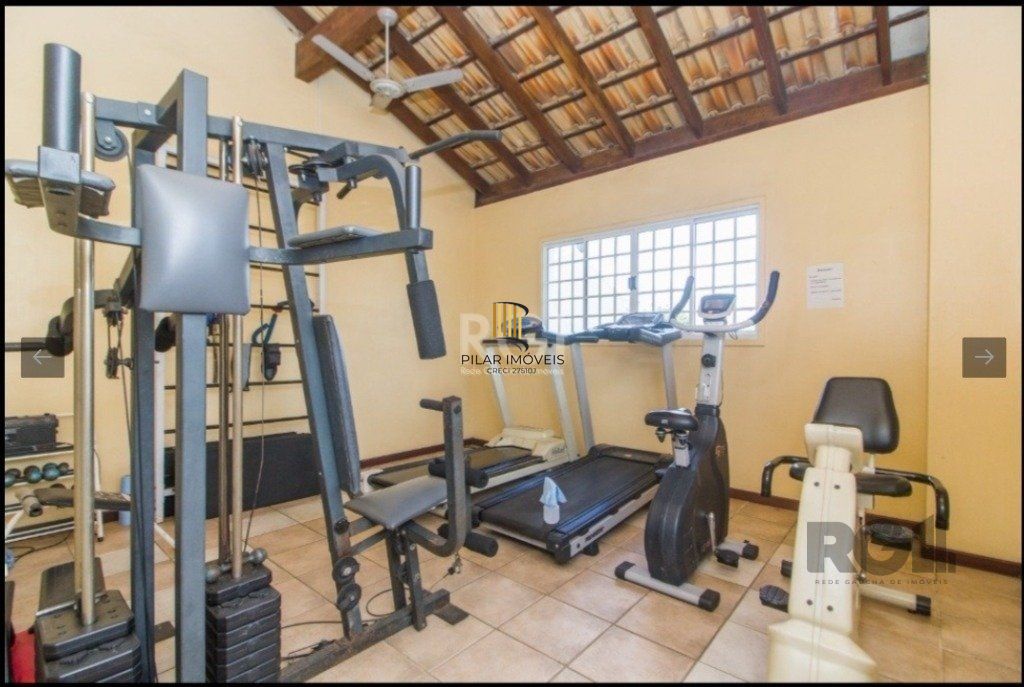 Casa em condomínio no Sarandi de 2d vaga e infra