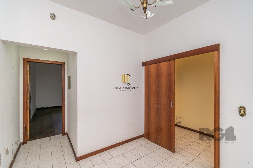 Casa no Sarandi de 2 dormitórios e 2 vagas