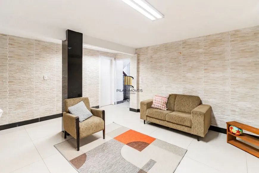 Casa 4 dormitórios no bairro Chácara das Pedras