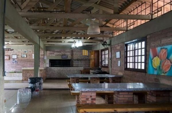 Apartamento de 2 dormitórios e *vaga no bairro Cavalhada