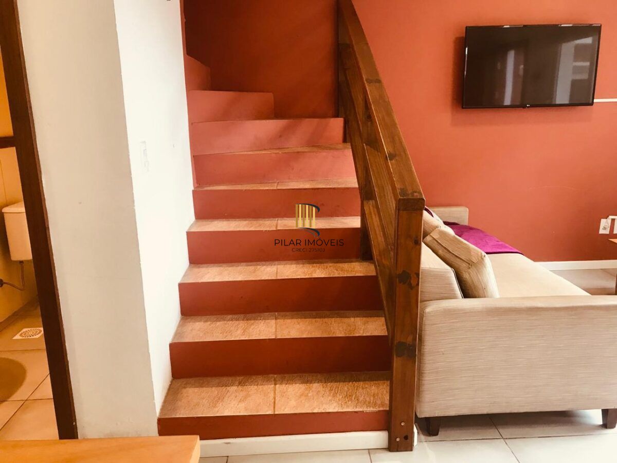 Casa em Canela no bairro Vila Maggi de 3 dormitórios