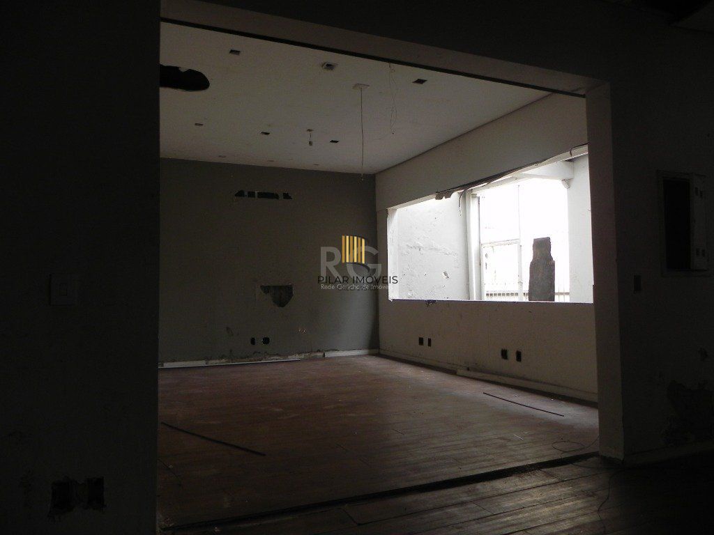 Casa Comercial para Venda - 220m², 0 dormitórios, Menino Deus