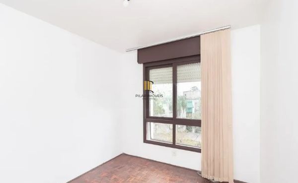 Apartamento no bairro Nonoai de 2 dormitórios e vaga
