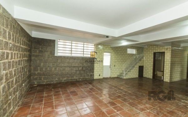 Casa 5 dormitórios no bairro Jardim Sabará