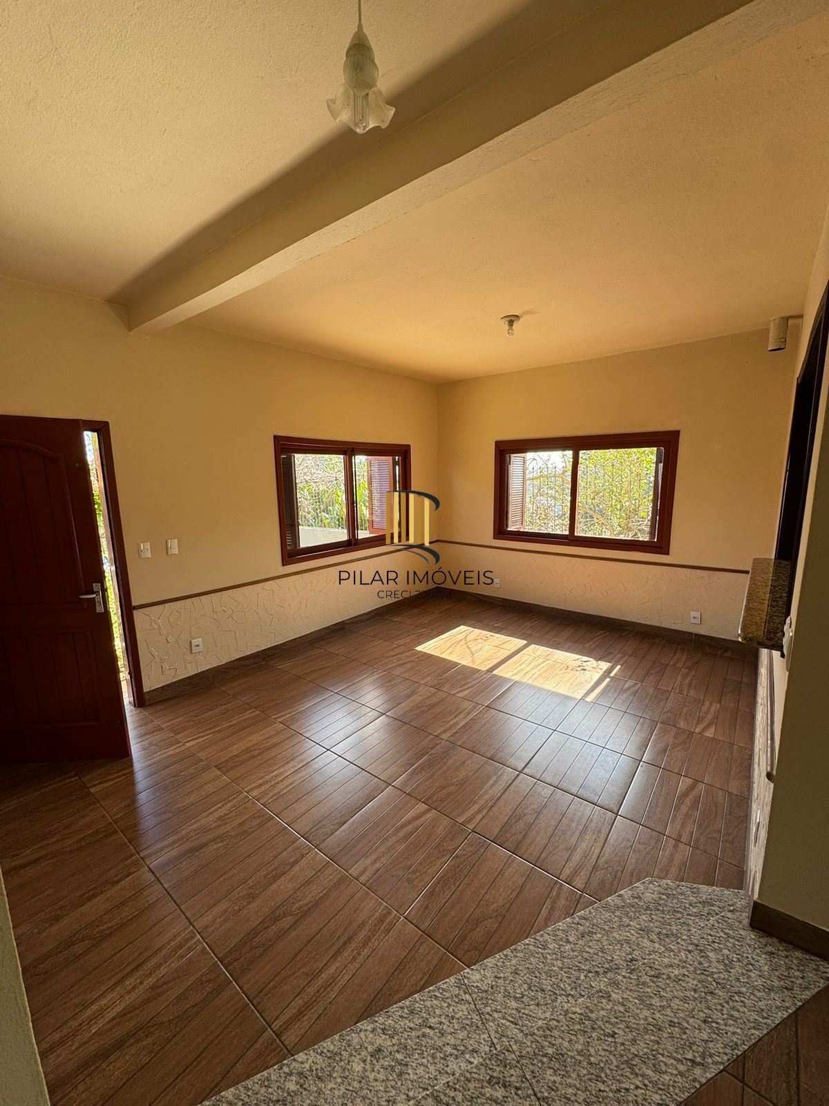 Casa 4 dorms à venda Avenida Manoel Elias, Porto Alegre.