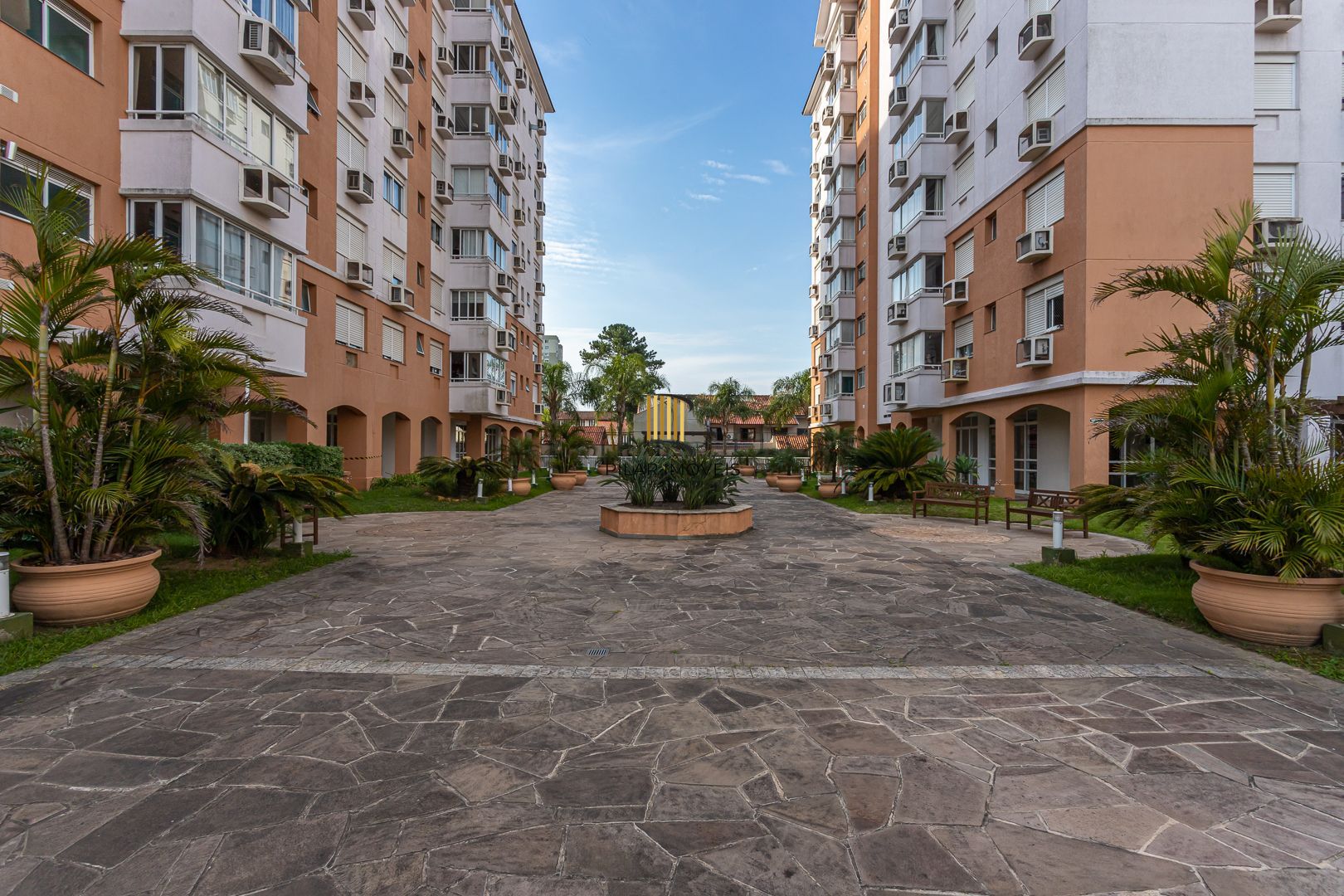 Apartamento de 3 dormitórios vaga e infra DESOCUPADO