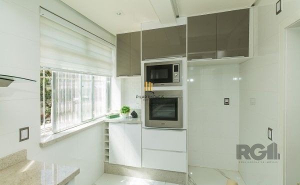 Apartamento 2 dormitórios no bairro Passo da Areia