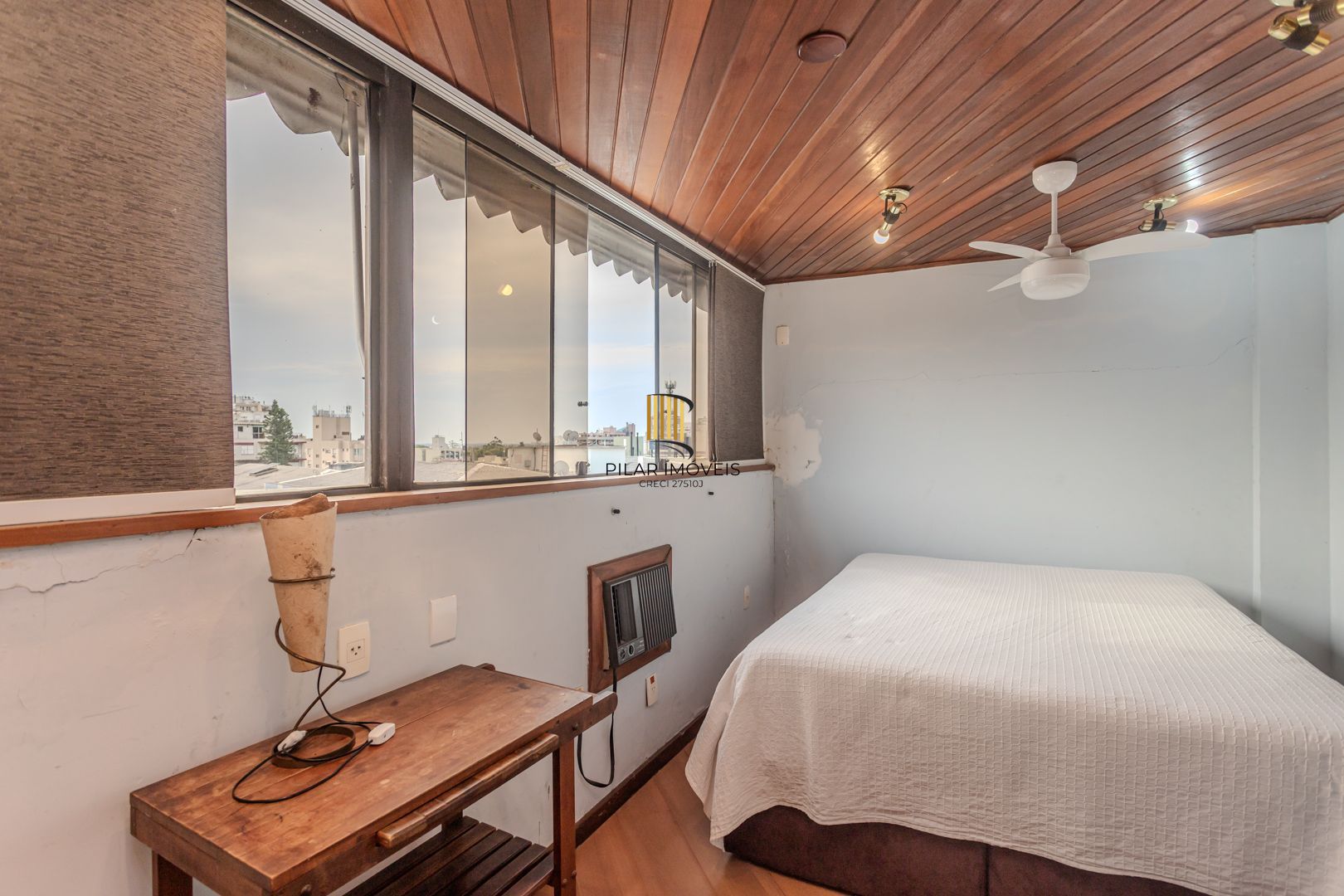 Cobertura no Menino Deus de 3 dormitórios e vaga