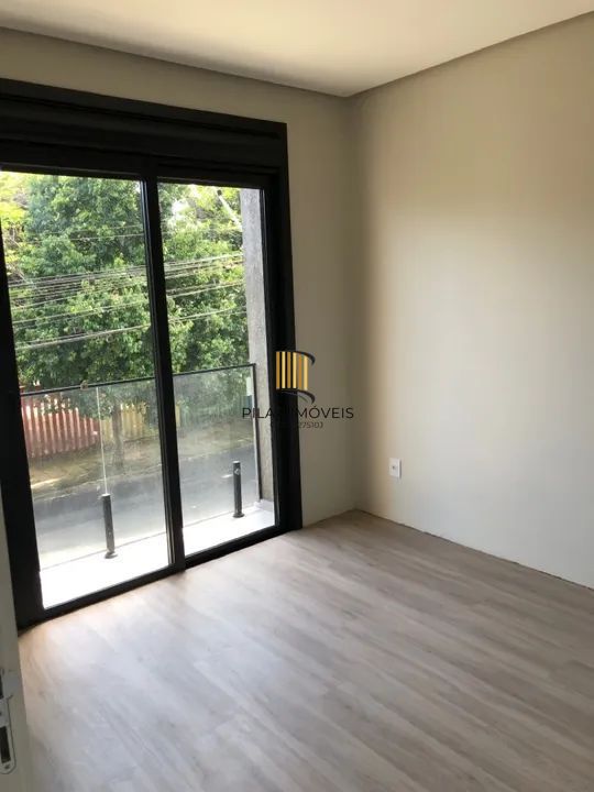 Sobrado 2 dormitórios no bairro Salgado Filho