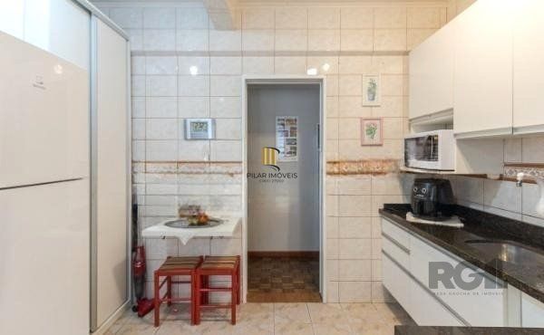 Apartamento no Centro de 2 dormitórios reformado