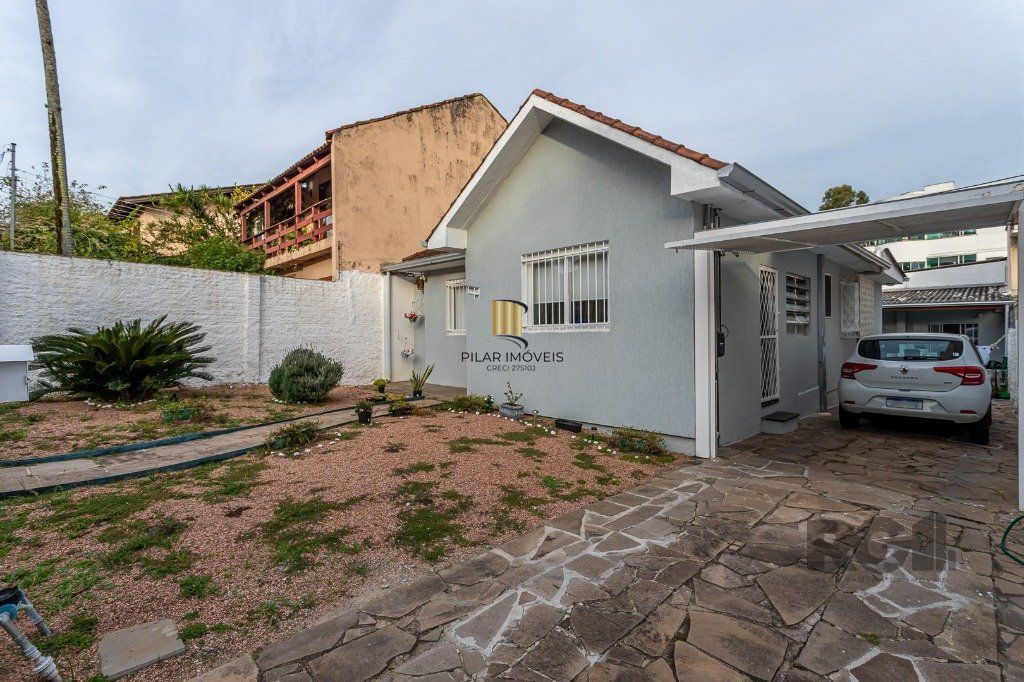 Casa no Jardim do Salso de 3 dormitórios pátio e piscina