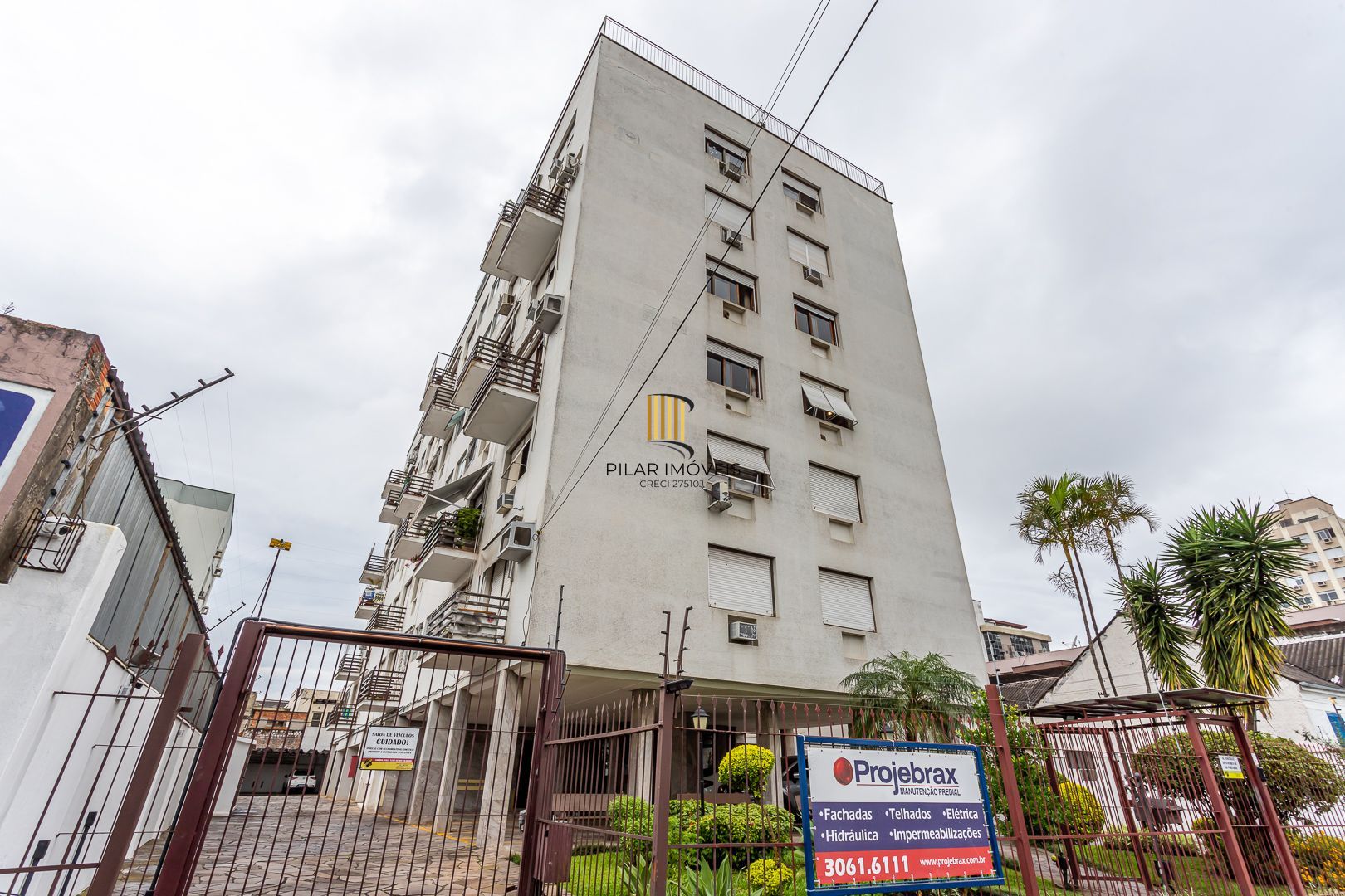 Apartamento no bairro Floresta de 3 dormitórios e vaga