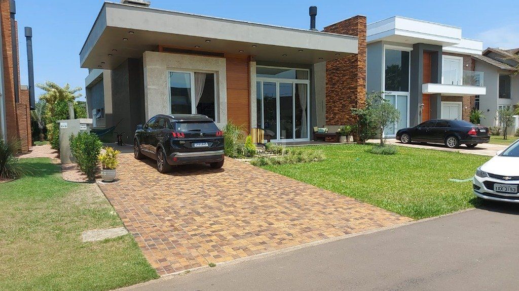 Casa Condominio para Venda - 250m², 4 dormitórios, sendo 4 suites, 2 vagas - Atlântida