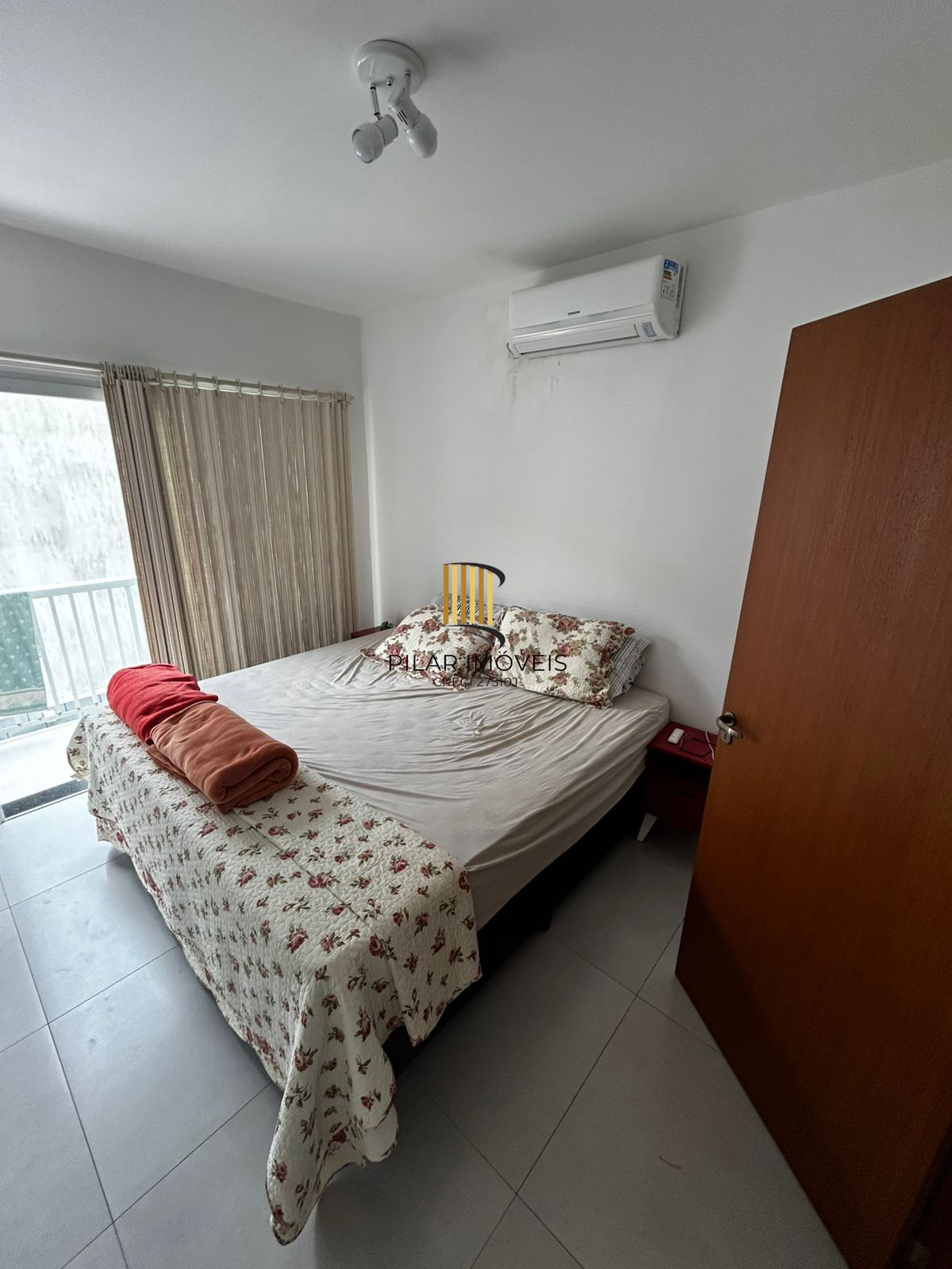 Sobrado 3 dormitórios no bairro Ferraz