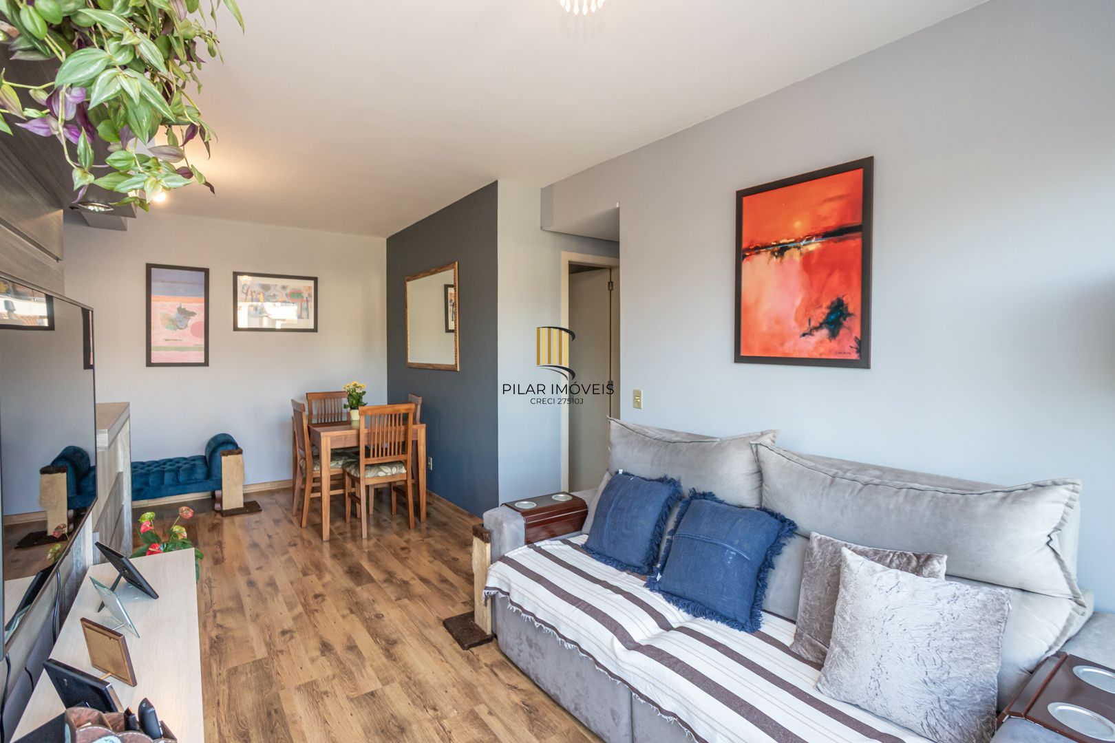 Apartamento no Cristal de 3 dormitórios , 2 vagas e infra