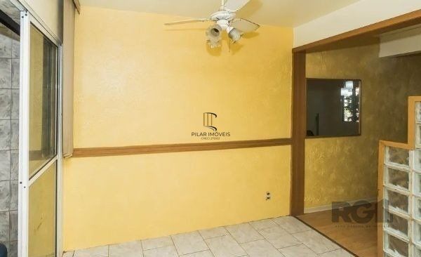 Casa condomínio no Humaitá de 3 dormitórios e vaga DESOCUPADA