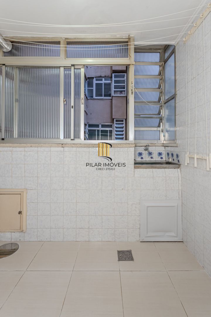 Apartamento no Centro de 1 dormitório DESOCUPADO