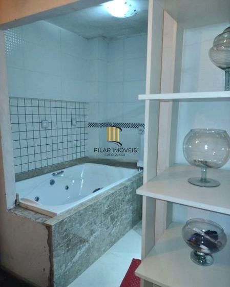 Apartamento no Centro de 1 dormitório desocupado