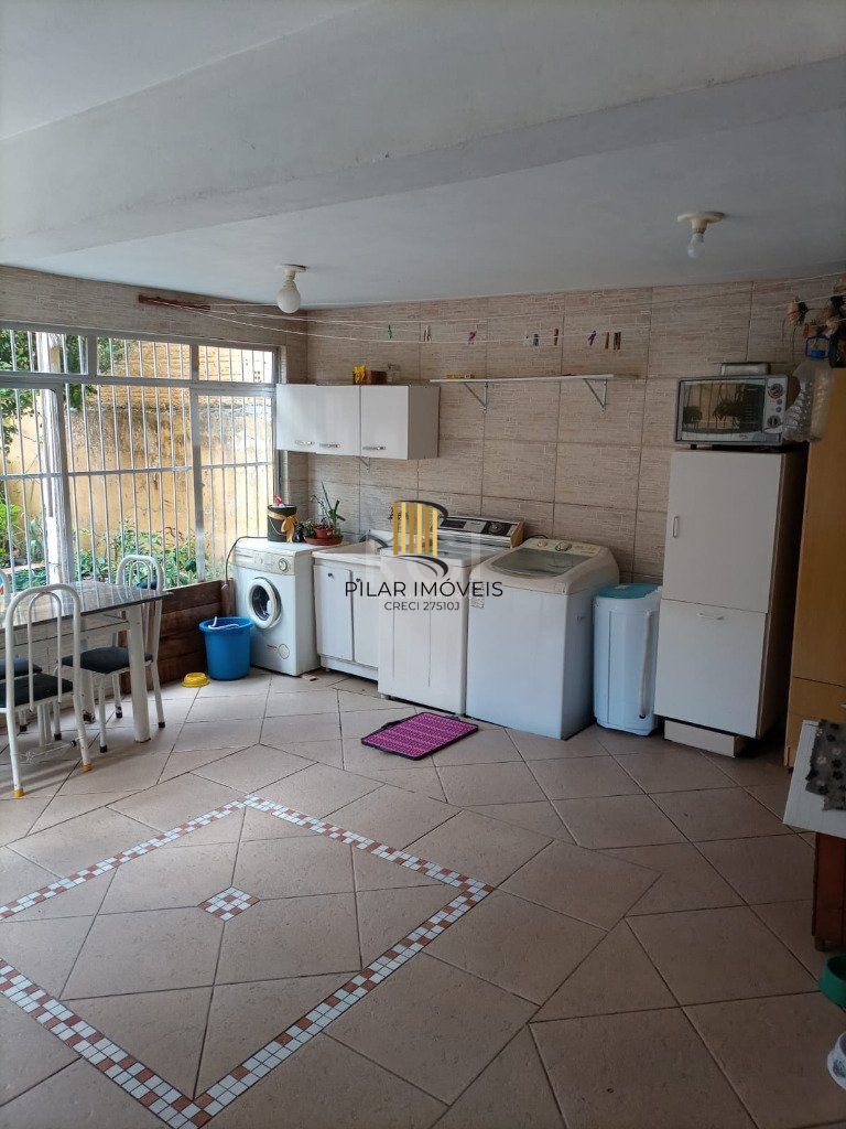 Casa para Venda - 200m², 4 dormitórios, 2 vagas - Vila Ipiranga