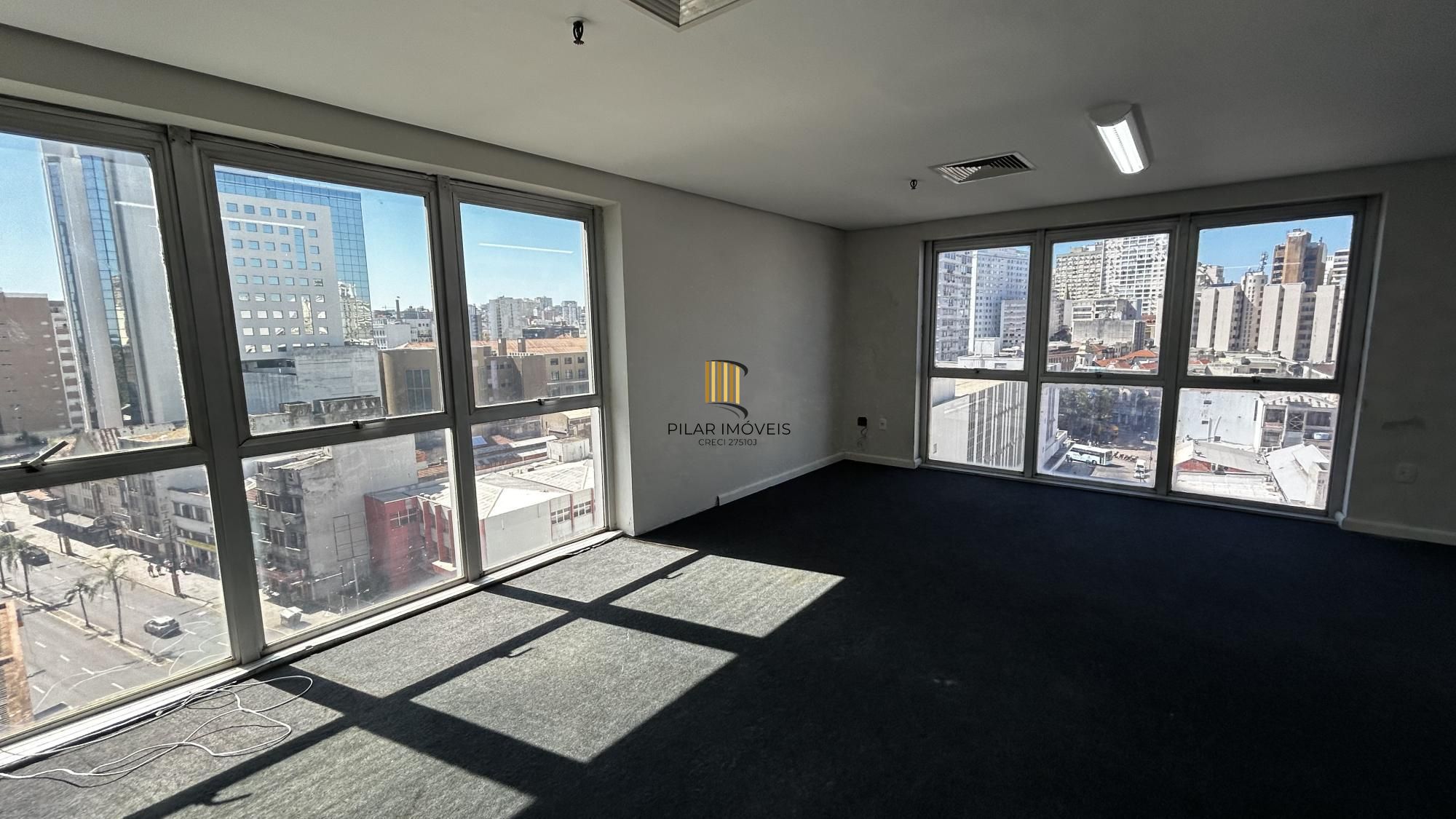 Sala Comercial 1 dormitório no bairro Centro Histórico