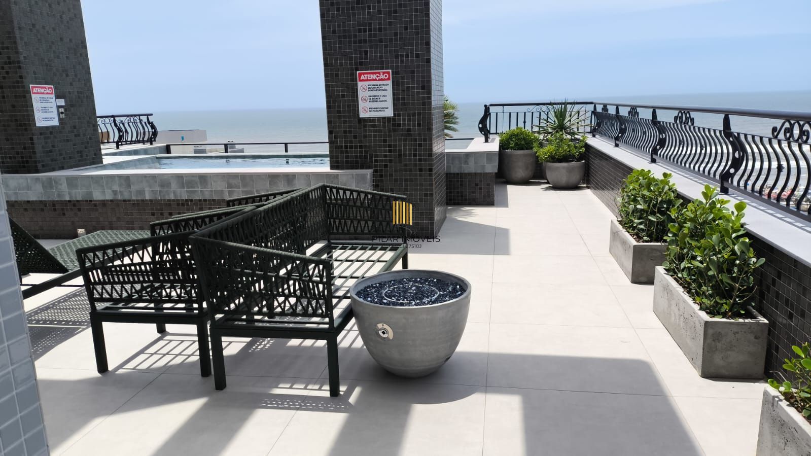 Apartamento NOVO em Capão da Canoa de 2 dormitórios e vaga