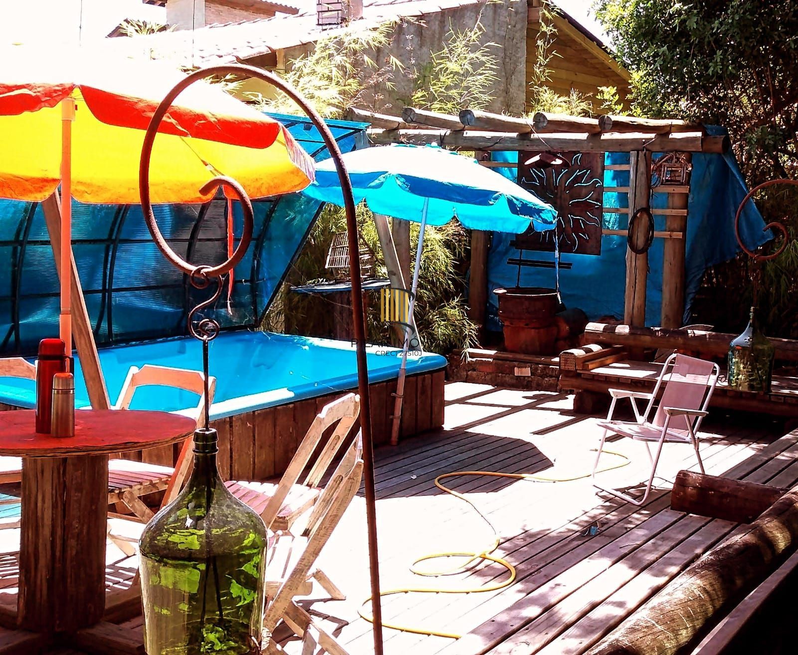 Sobrado 1 dormitório no bairro Alto Arroio