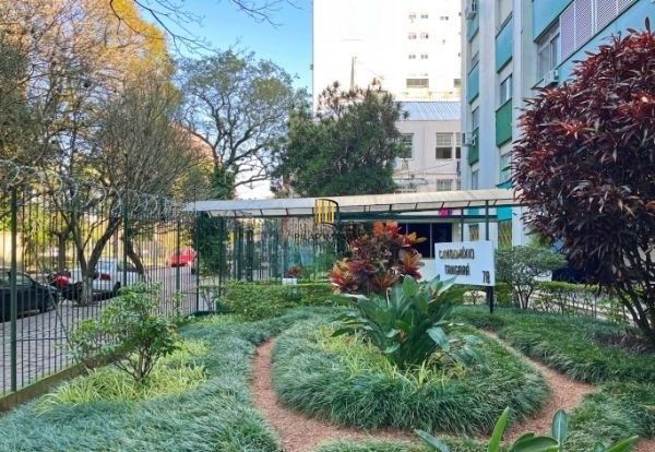 Apartamento no bairro Santana de 3 dormitórios e vaga DESOCUPADO