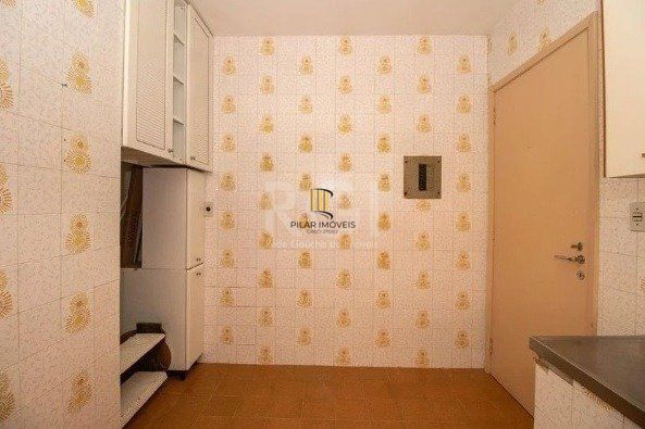 Apartamento de 2 dormitórios, 1 vaga - Petrópolis