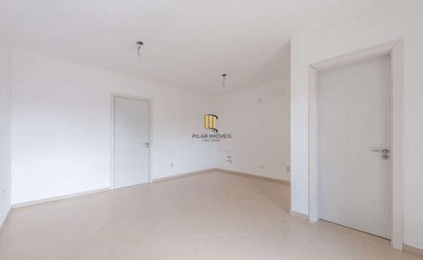 Casa sobrado no bairro Vila Ipiranga de 3 dormitórios e 2 vagas