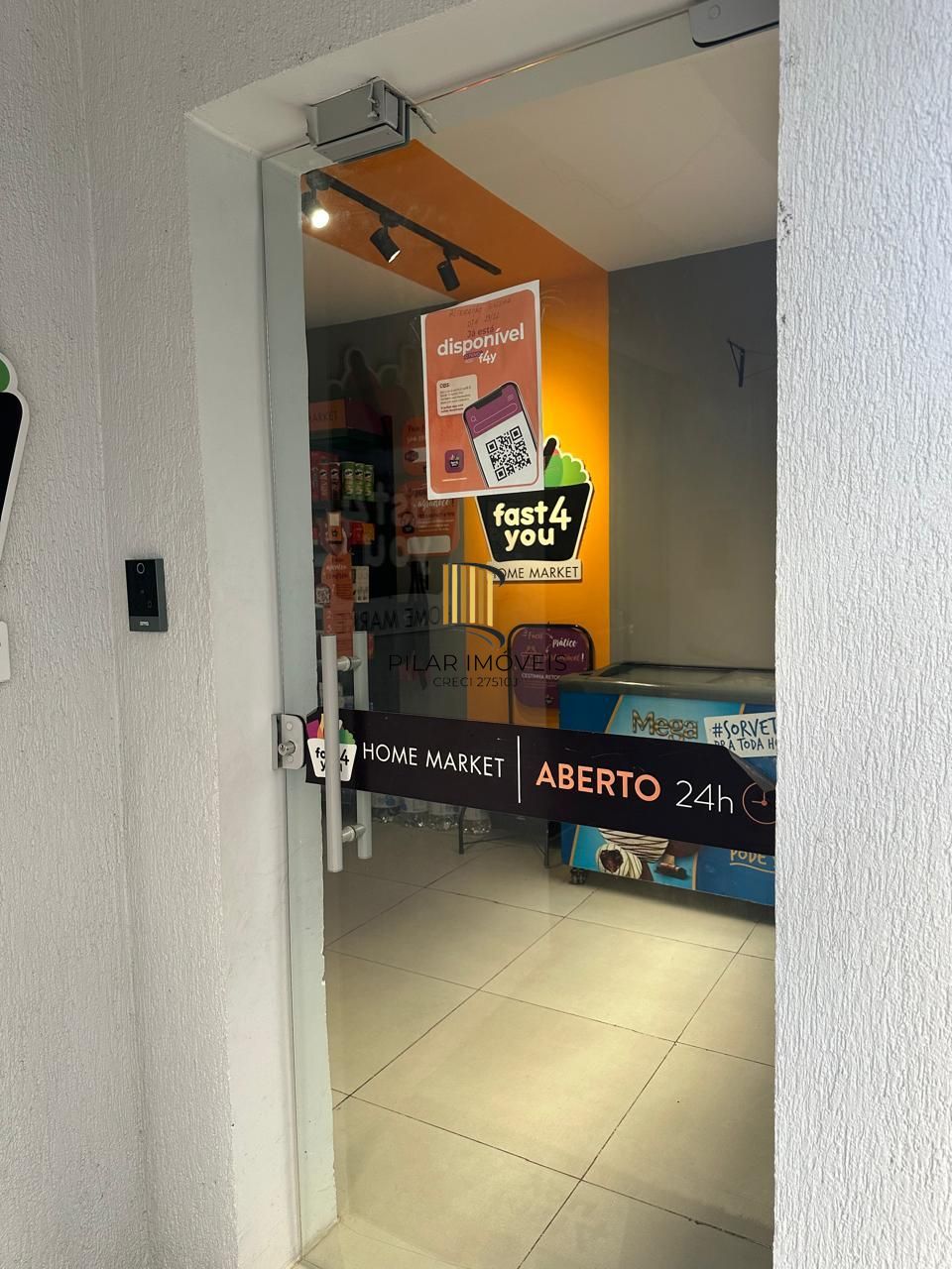 APTO 01 DORMITÓRIO TODO MOBILIADO REFORMADO, 01 VAGA DE GARAGEM