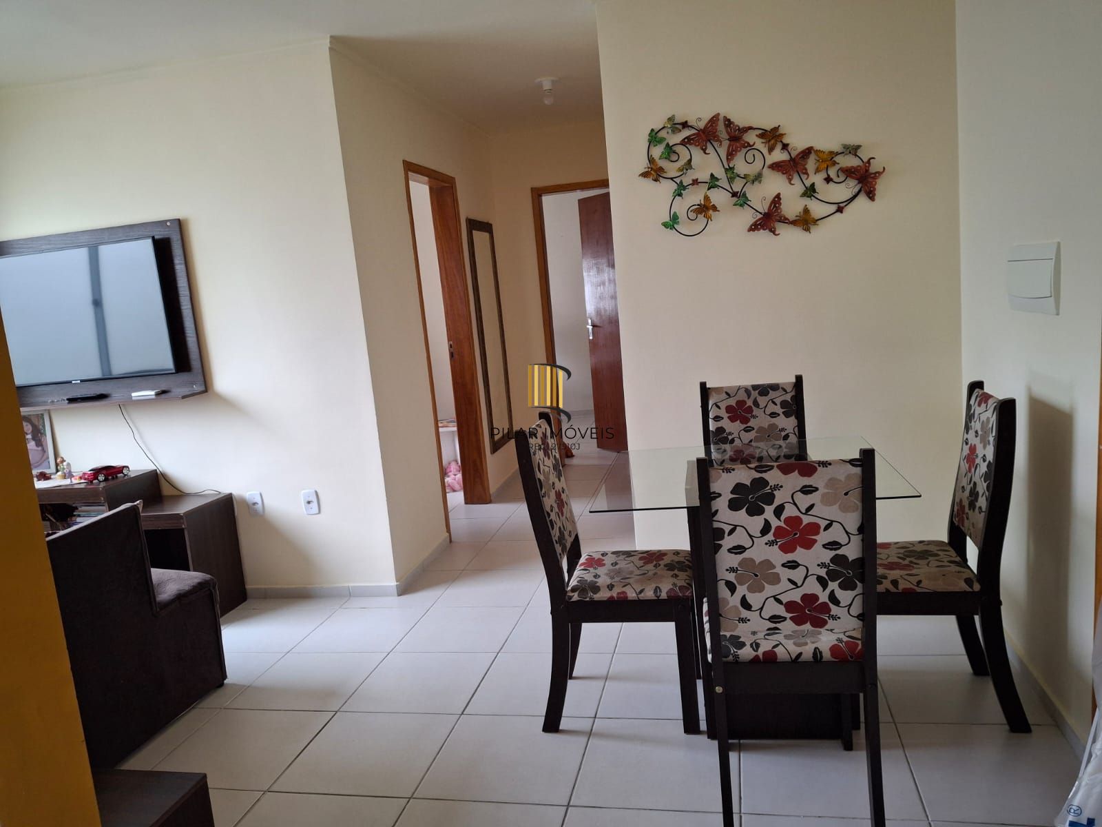 Apartamento 02 dormit com vaga fixa, no bairro Chapéu do Sol, em Porto Alegre