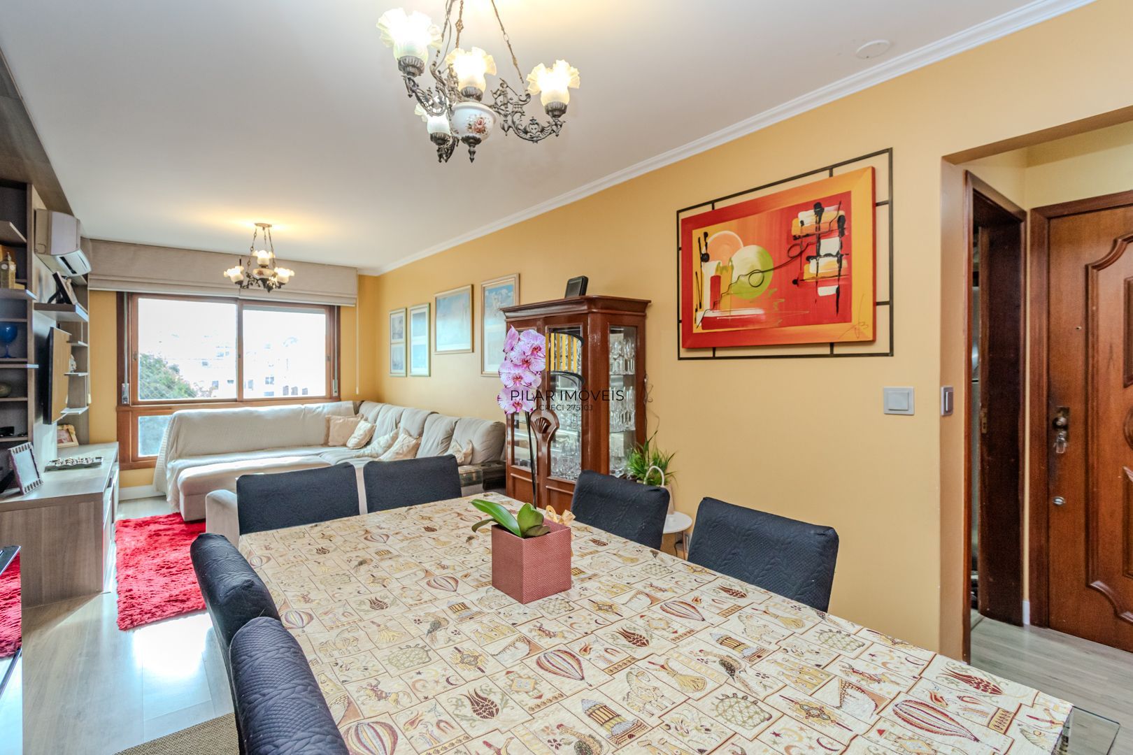 Apartamento no bairro Menino Deus de 4 dormitórios e vaga