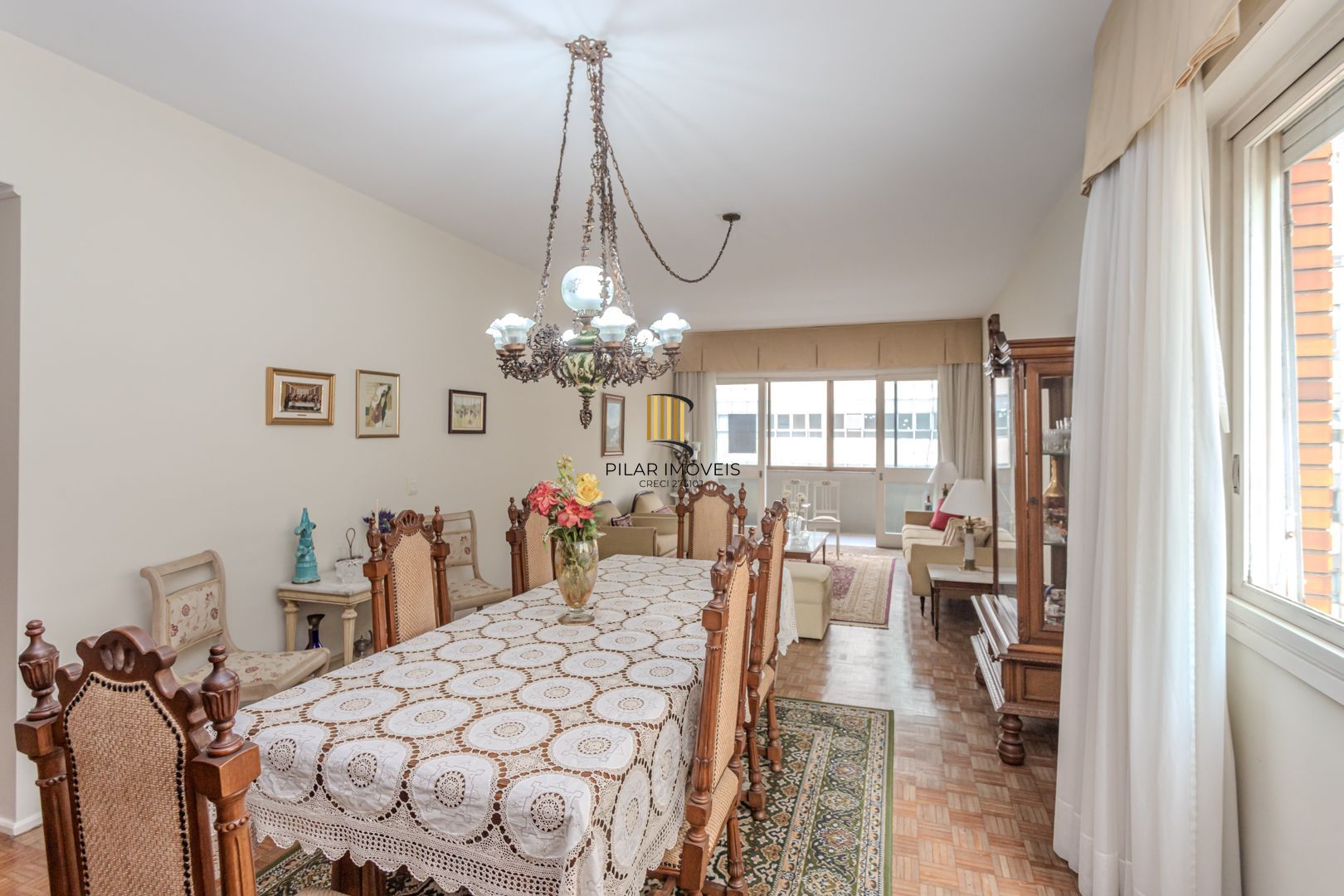 oportunidade, 217m² privativos, 2 vagas e depósito. Apenas R$ 880 mil