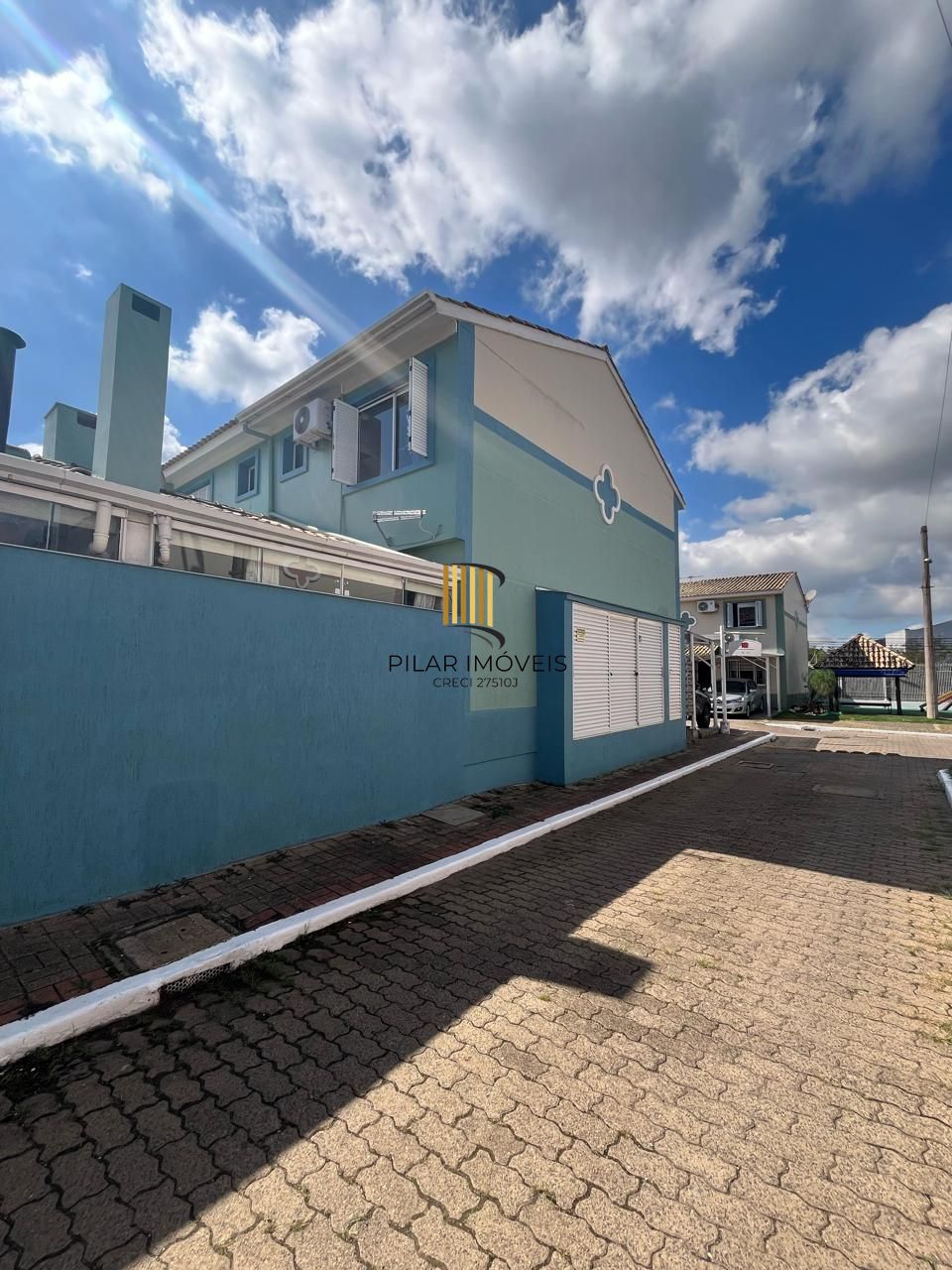 Casa em Condomínio fechado no Humaitá de 3 dormitórios 2 vagas e infra