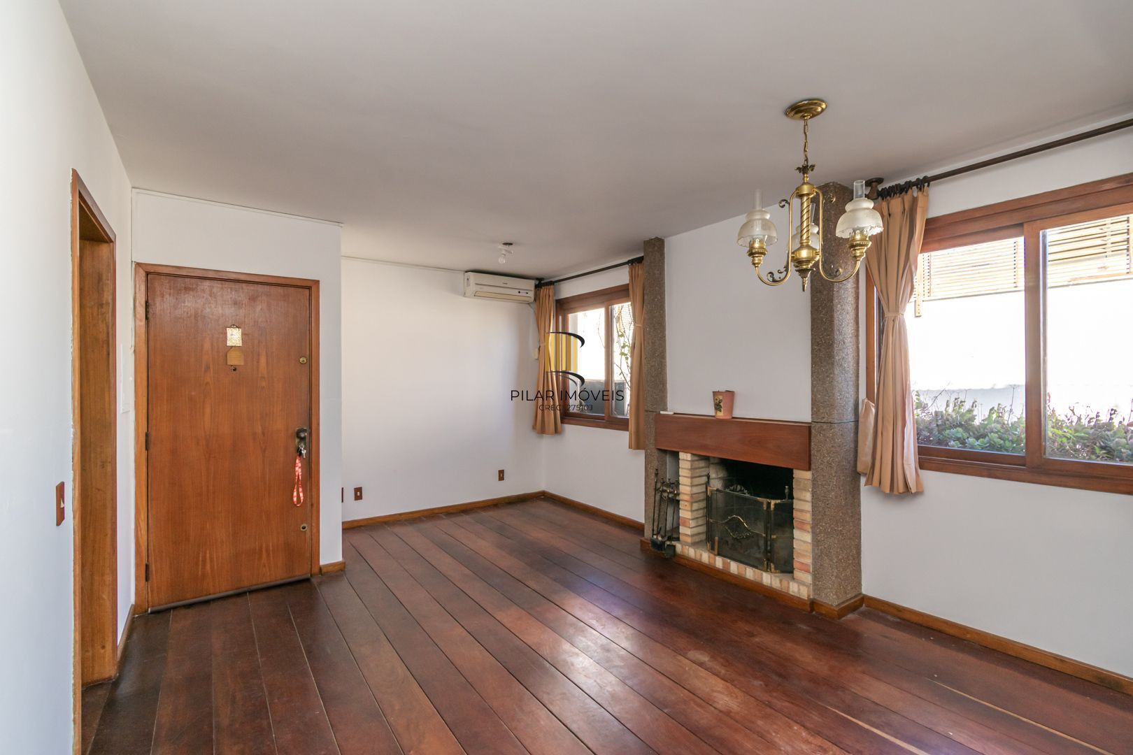 Cobertura 2 dormitórios, 1 vaga - Tristeza