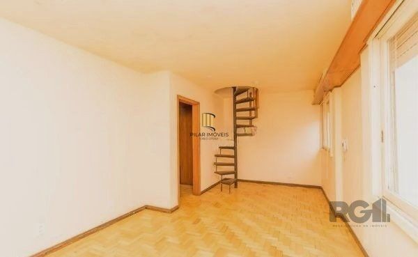 Cobertura no bairro Santana com 3 dormitórios e 2 vagas desocupada