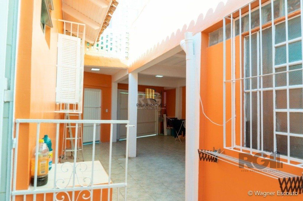 Casa 3 dormitórios no bairro Teresópolis