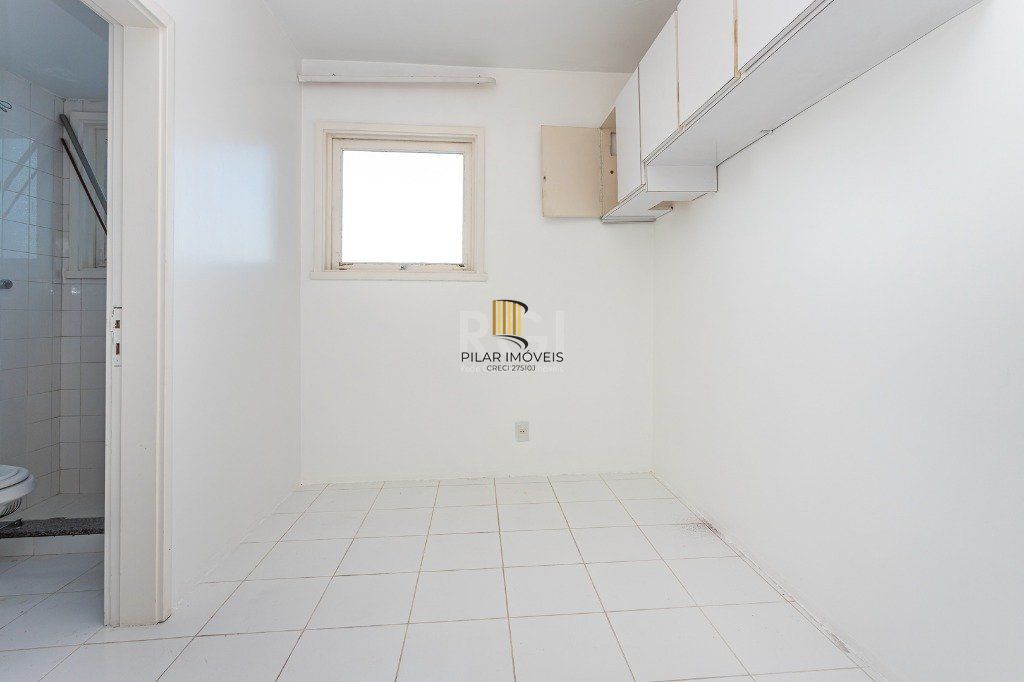 Apartamento no bairro Higienópolis com 190m² de 3 dormitórios e 2 vagas