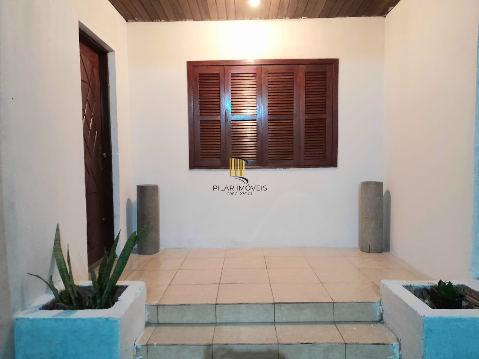 Casa 4 dormitórios no bairro Jardim Algarve