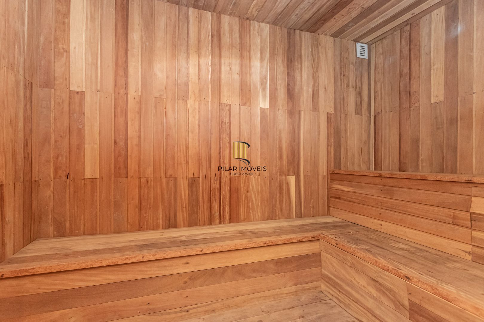 Apartamento no bairro Mont Serrat de 2 suítes e 2 vagas DESOCUPADO